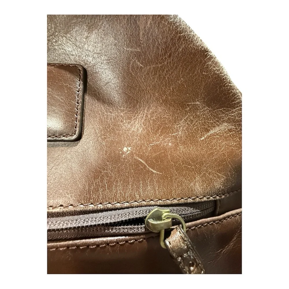The Unbranded Brand genuine leather